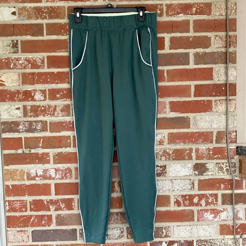 Gymshark Pants Women Medium Green White Jogger Pull On Performance Flex Exercise